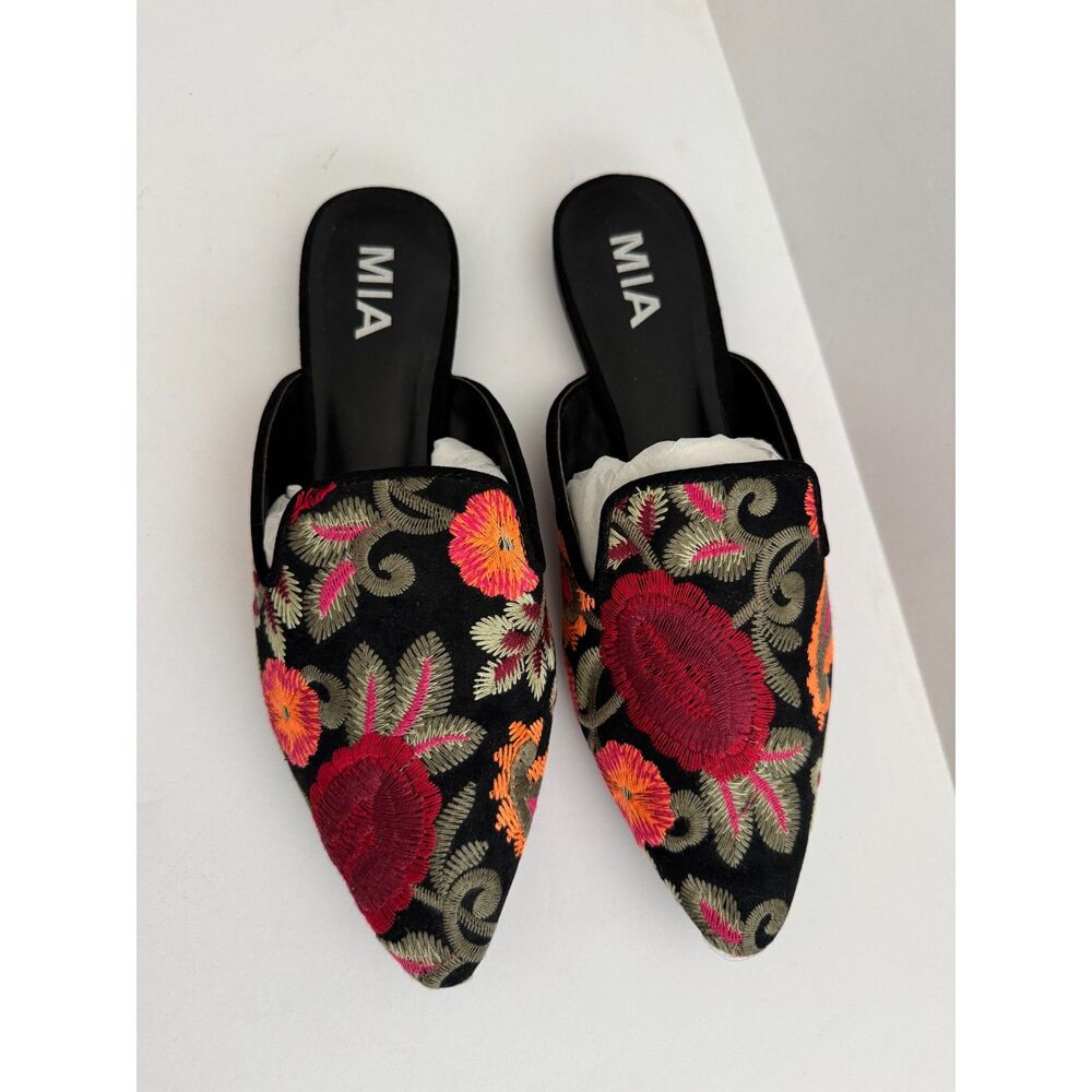 MIA Cameo Embroidered Floral Mules Women's Shoes Size 7